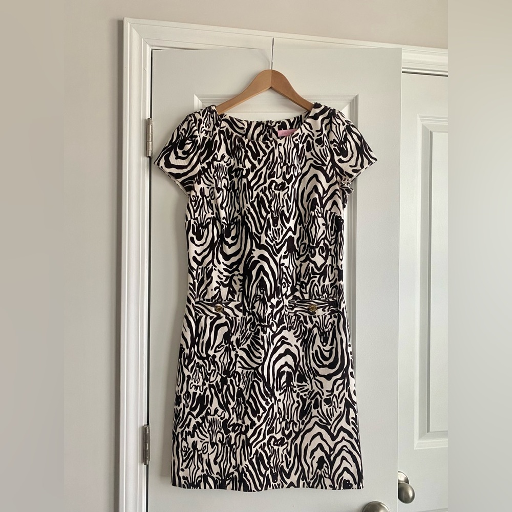 LIKE NEW Lilly Pulitzer Cameo White Full Entourage Brown Zebras Layton Dress